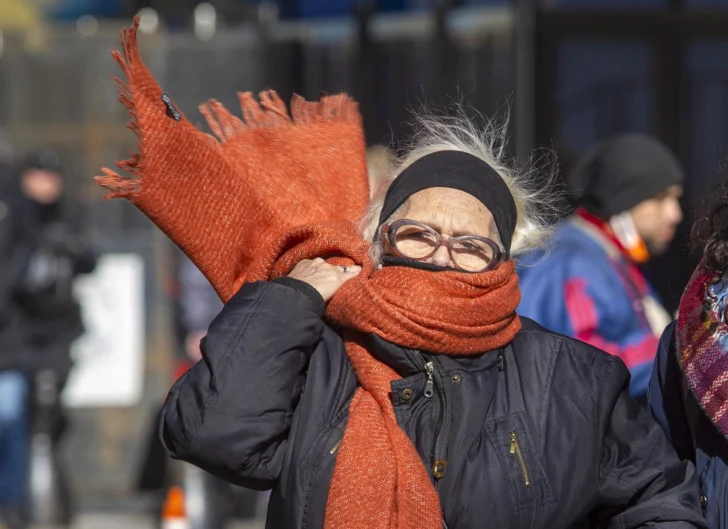 Chaparrones, viento fuerte y bajas temperaturas, llega la ola de frío polar a San Juan