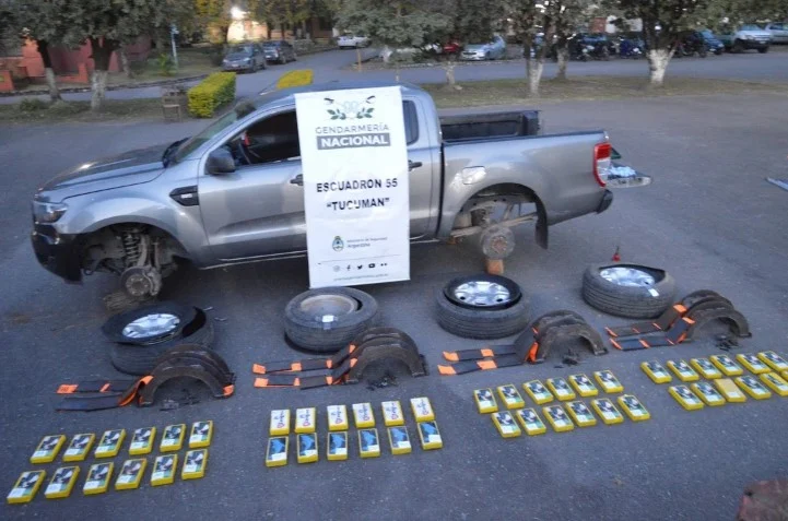 Una mujer llevaba las ruedas de su camioneta “rellenas” de cocaína
