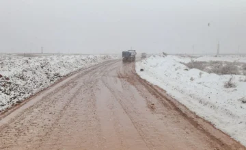 La nieve llegó a San Juan: los primeros copos sorprendieron en varios departamentos y ya se acumula en algunas zonas