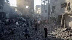 Un cura argentino, herido en un bombardeo en Gaza
