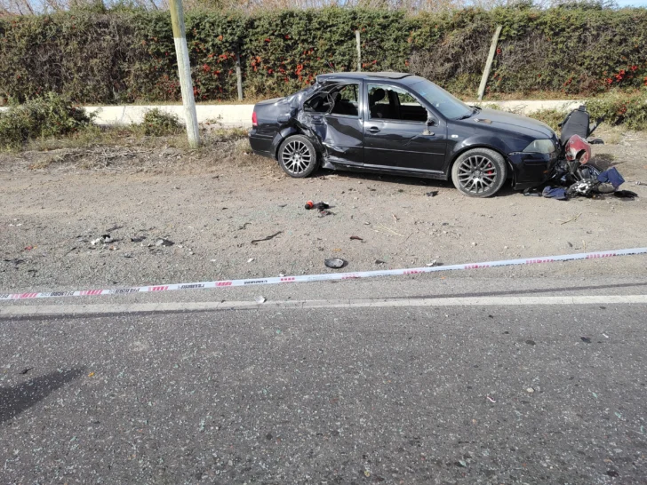 Grave accidente en Caucete: un policía chocó contra un auto