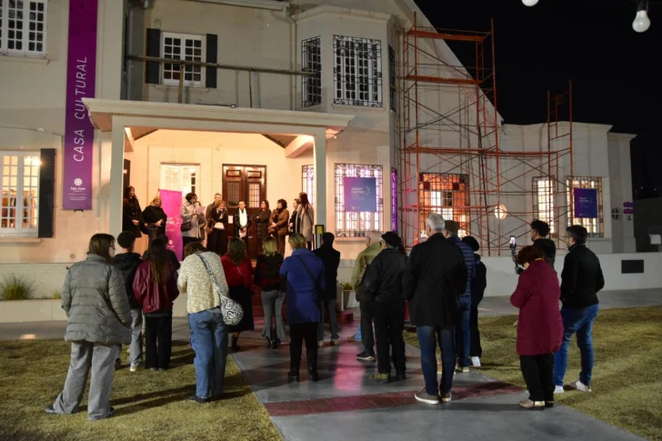 Exposicion-en-el-Chalet-Cantoni-1-728x485