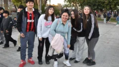 Mirá quiénes fueron a la Plaza 25 para ver a Peter Regalos
