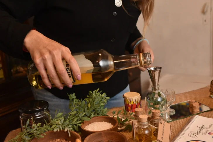 Caña con ruda: el ritual que en San Juan impulsó a varios emprendimientos