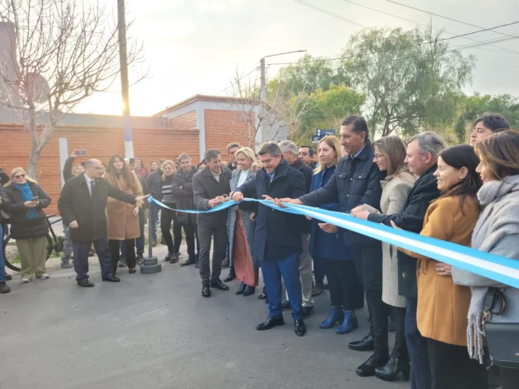 Inauguraron la pavimentación en el barrio Luz y Fuerza, en Pocito