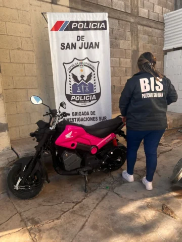 Secuestraron motos durante un allanamiento en Rivadavia