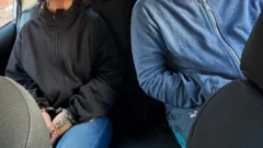 Una pareja fue detenida tras robar una rueda de auxilio y otros objetos