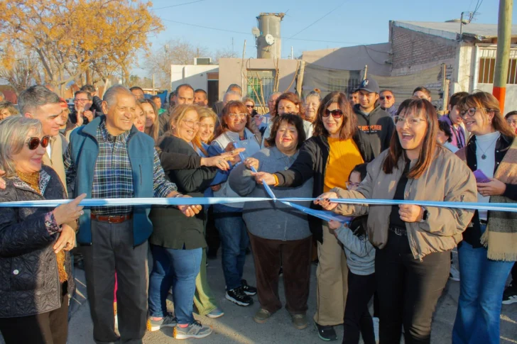 El Barrio Andacollo VI ya disfruta de su nueva plaza: un espacio verde para toda la familia