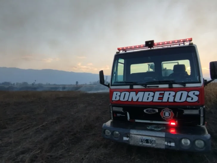 Móviles atacados y cuarteles dañados complican la labor de los bomberos voluntarios en San Juan