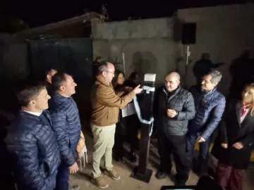 Vecinos del Loteo Álvarez ya tienen nuevas veredas, iluminación y espacios verdes