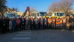Orrego entregó 10 movilidades y máquinas para OSSE