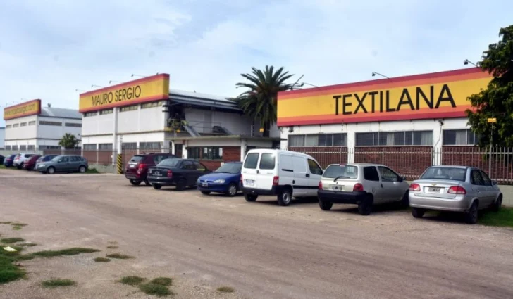 Una reconocida marca de ropa despidió 150 empleados