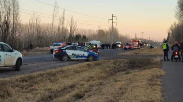 Triple choque fatal: al menos, dos muertos y personas atrapadas