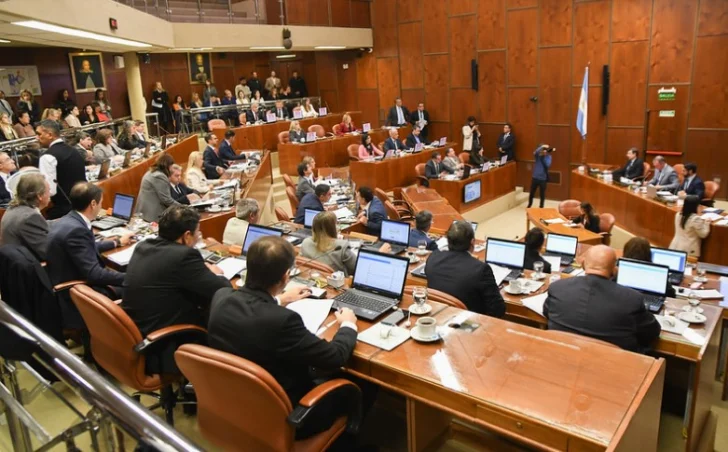 Diputados aprobaron pedidos de informe de obras públicas y una aerolínea