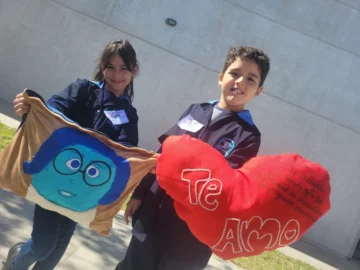 “La primera maravilla del mundo eres tú”: en su día, los niños hablaron de sus emociones