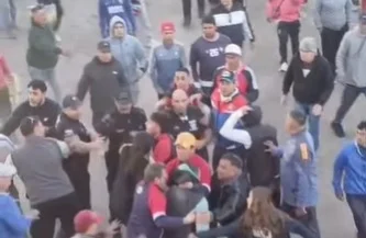 Violentos disturbios en la cancha de Peñarol