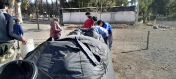 Una escuela jachallera transforma residuos en gas y fertilizantes con un biodigestor