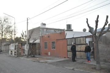 Muerte en Capital: a más de 24 horas del crimen, hay hermetismo y custodia policial