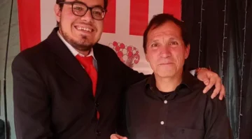 Entre emoción y legado, padre e hijo dieron vida al libro del centenario de Sportivo Rivadavia