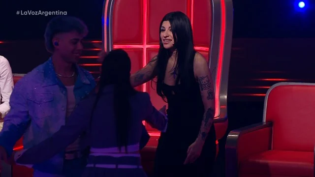 cazzu-enojada