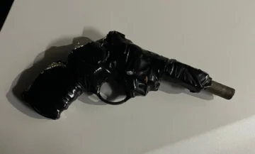 Atraparon a un menor con un arma tumbera cerca de un camping en Rawson
