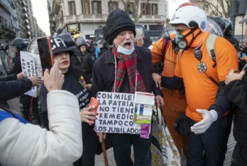 Veto a jubilaciones: Cristina, Macri y Milei, los presidentes que frenaron subas por ley