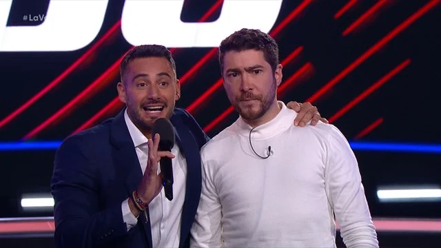 Doble robo y un cantante desorientado en “La Voz Argentina”