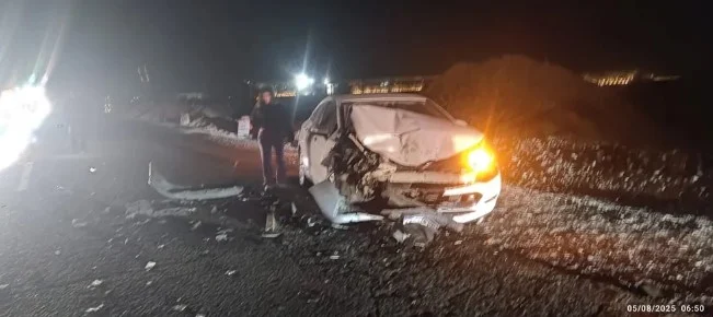Milagro: sobrevivieron a terrible choque frontal por una mala maniobra