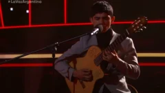 Jaime Muñoz brilló y superó los knockouts en “La Voz”