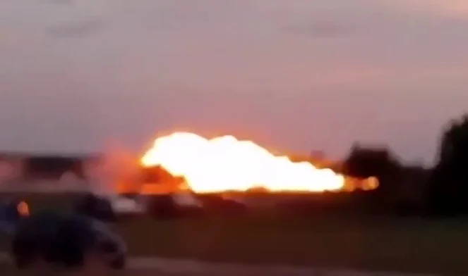 Un avión se estrelló durante el ensayo para un espectáculo aéreo