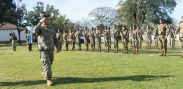 Se viene la “Tarjeta Soldado”: qué beneficios tendrían los militares