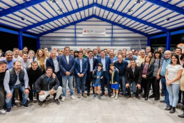 Santa Lucía ya tiene polideportivo techado: Marcelo Orrego inauguró obra clave para el deporte