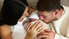 Ternura mundial: Alexis Mac Allister presentó a su primera hija