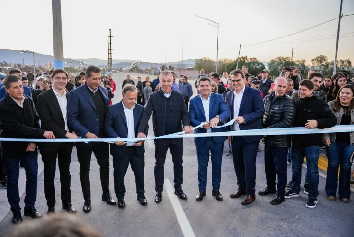 Orrego inauguró la Calle 5  y anunció asfaltos para las calles Lemos y Meglioli
