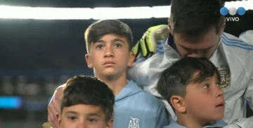 Messi emocionado en su último partido de eliminatorias