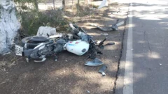 Albardón: tres heridos tras el choque de un policía en moto contra un auto