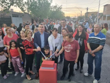 Chimbas inauguró nuevo sistema de iluminación LED en Villa Sarmiento y el primer tramo de calle Oro