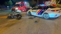 Un fallecido en el choque entre una moto y un patrullero en Rivadavia