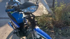 Un motociclista sanjuanino se salvó al chocar contra un camión
