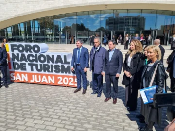 San Juan aumentará sus vuelos en un 50% y atrae interés de una cadena hotelera
