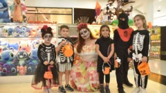 Halloween en San Juan: brujas y fantasmas invadieron un shopping