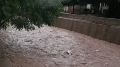 Tormentas y crecientes: dos personas desaparecidas tras ser arrastradas