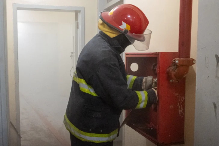 bomberos-penal-de-chimbas-simulacro-1-728x485