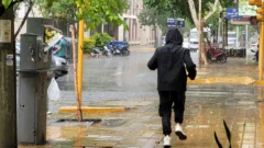 Cambio brusco en San Juan: frente frío con viento Sur y chaparrones por dos días