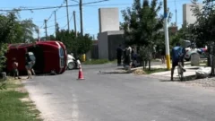 Una camioneta volcó y seis personas debieron recibir asistencia médica