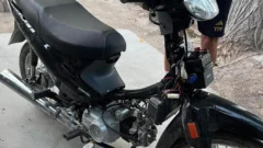 Recuperaron una moto robada en Sarmiento y continúa la búsqueda del autor del hecho