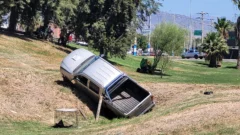 Perdió el control de su camioneta y sufrió aparatoso vuelco en Pocito