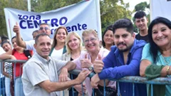 En fotos: con banderas y mates, la previa del mensaje anual de Marcelo Orrego
