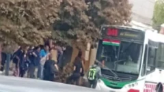 Violento choque entre una moto y un colectivo en Caucete