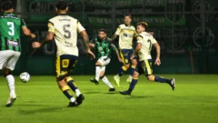 Tensión en el Hilario Sánchez: Atlanta aprovechó y le gana a San Martín